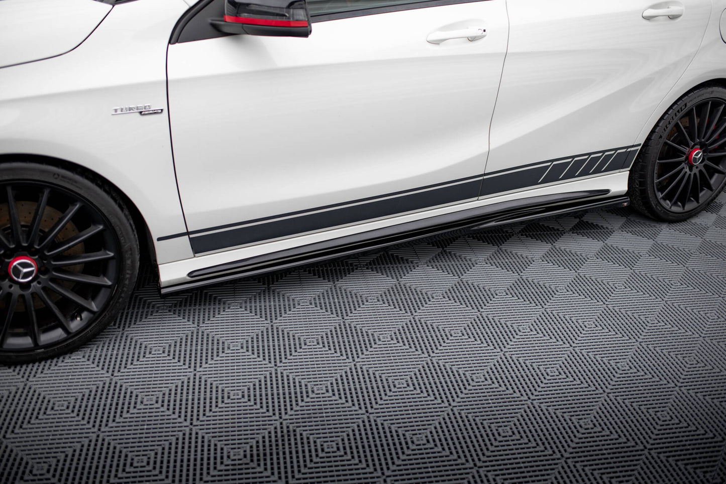 Sideskørter diffuser Mercedes-Benz A45 AMG W176
