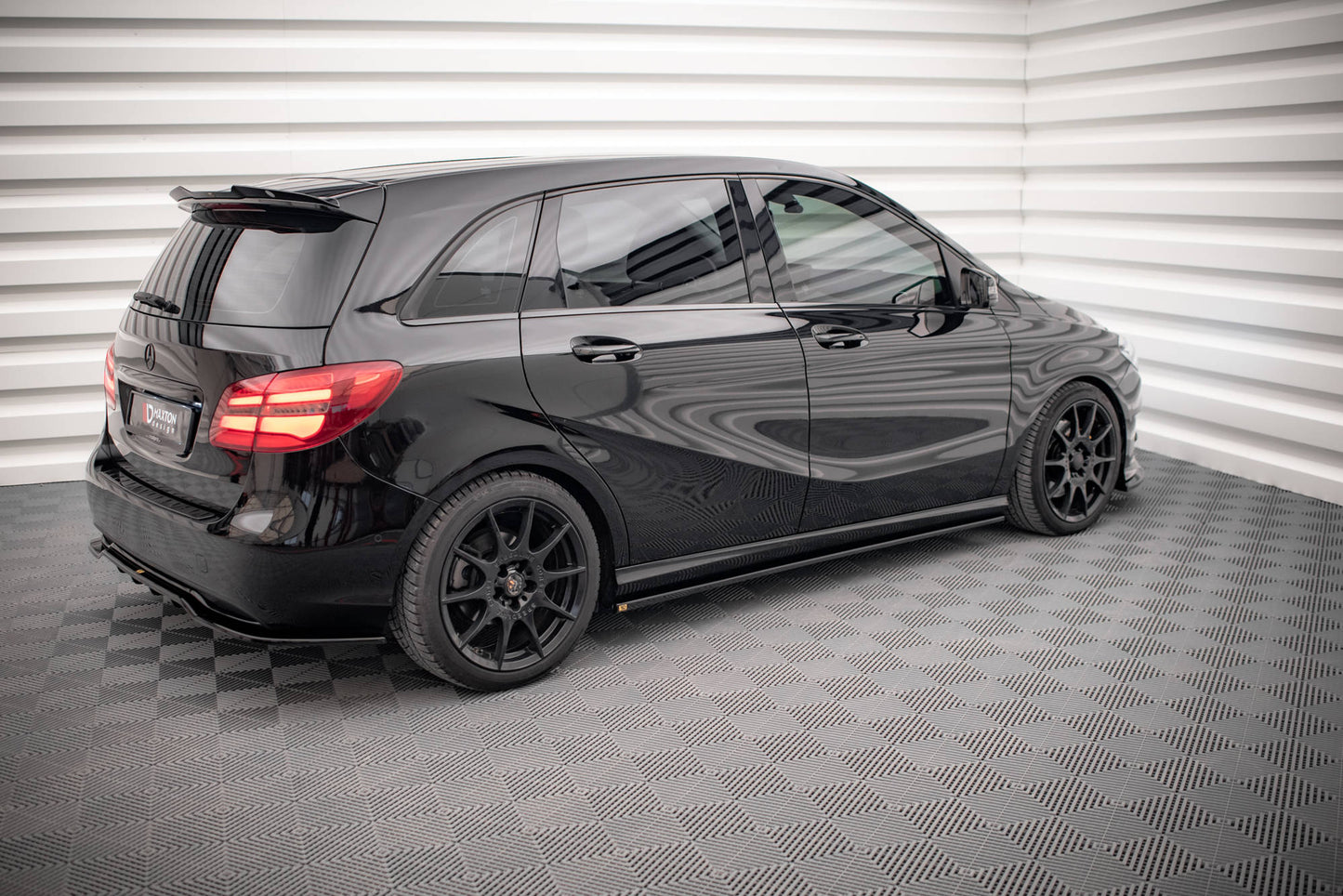 Sideskørter diffuser Mercedes-Benz B W246 Facelift