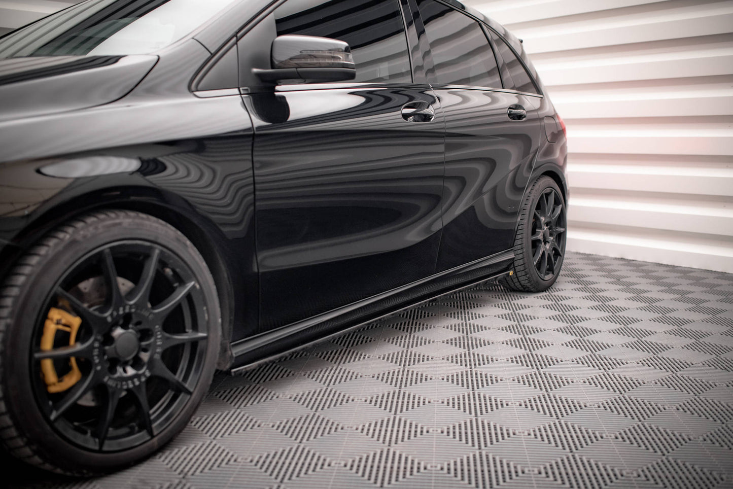 Sideskørter diffuser Mercedes-Benz B W246 Facelift
