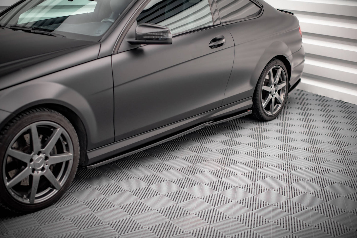 Sideskørter diffuser Mercedes-Benz C Coupe / Sedan / Estate AMG-Line C204 / W204 Facelift / S204 Facelift