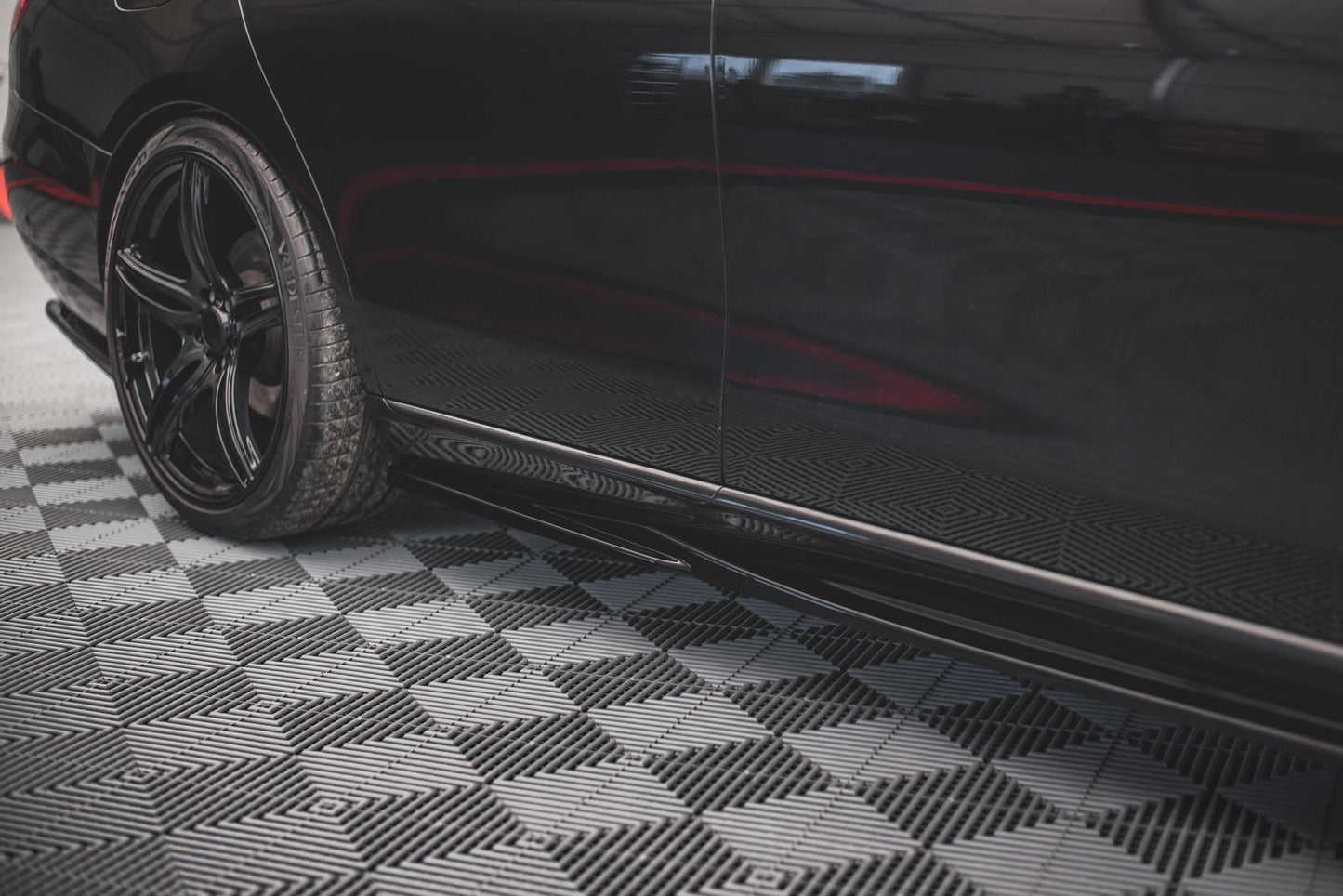 Sideskørter diffuser Mercedes-Benz E W213