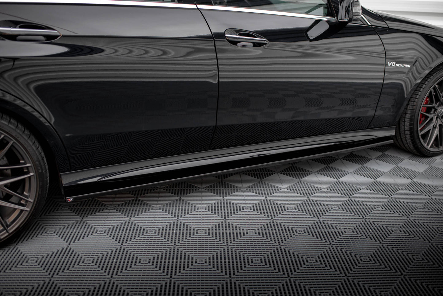 Sideskørter diffuser Mercedes-Benz E63 AMG / AMG-Line Sedan W212 Facelift