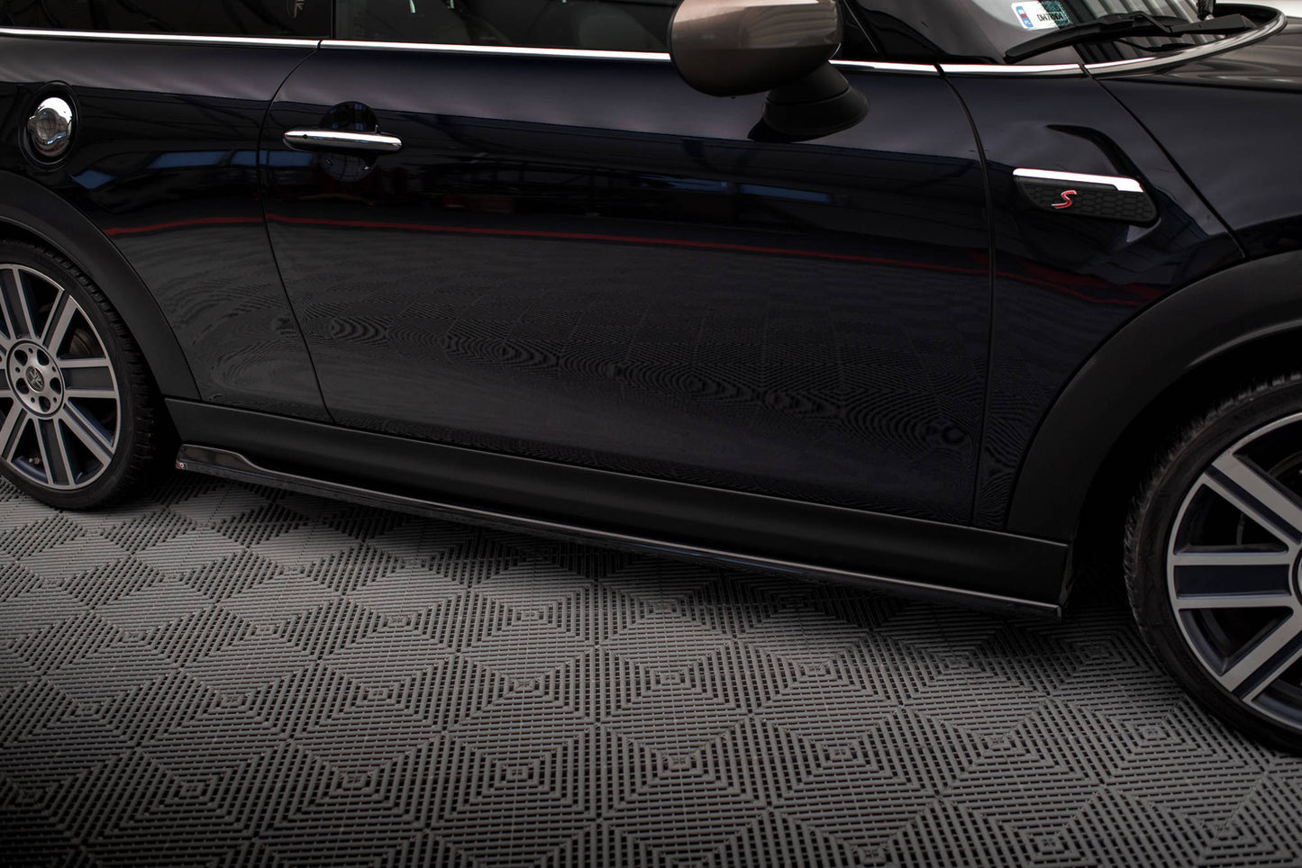 Sideskørter diffuser Mini Cooper S F56 Facelift