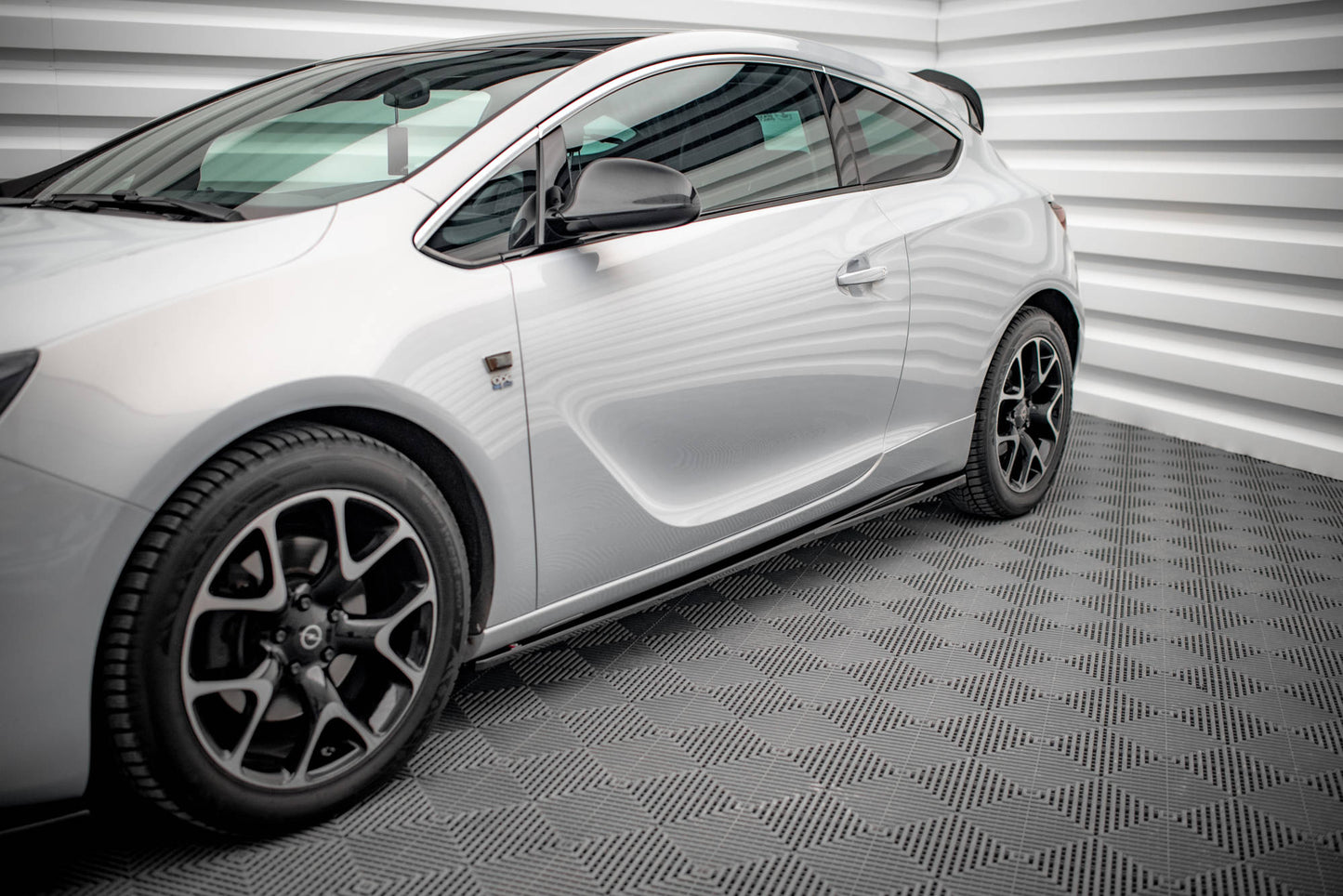 Sideskørter diffuser Opel Astra GTC OPC-Line J