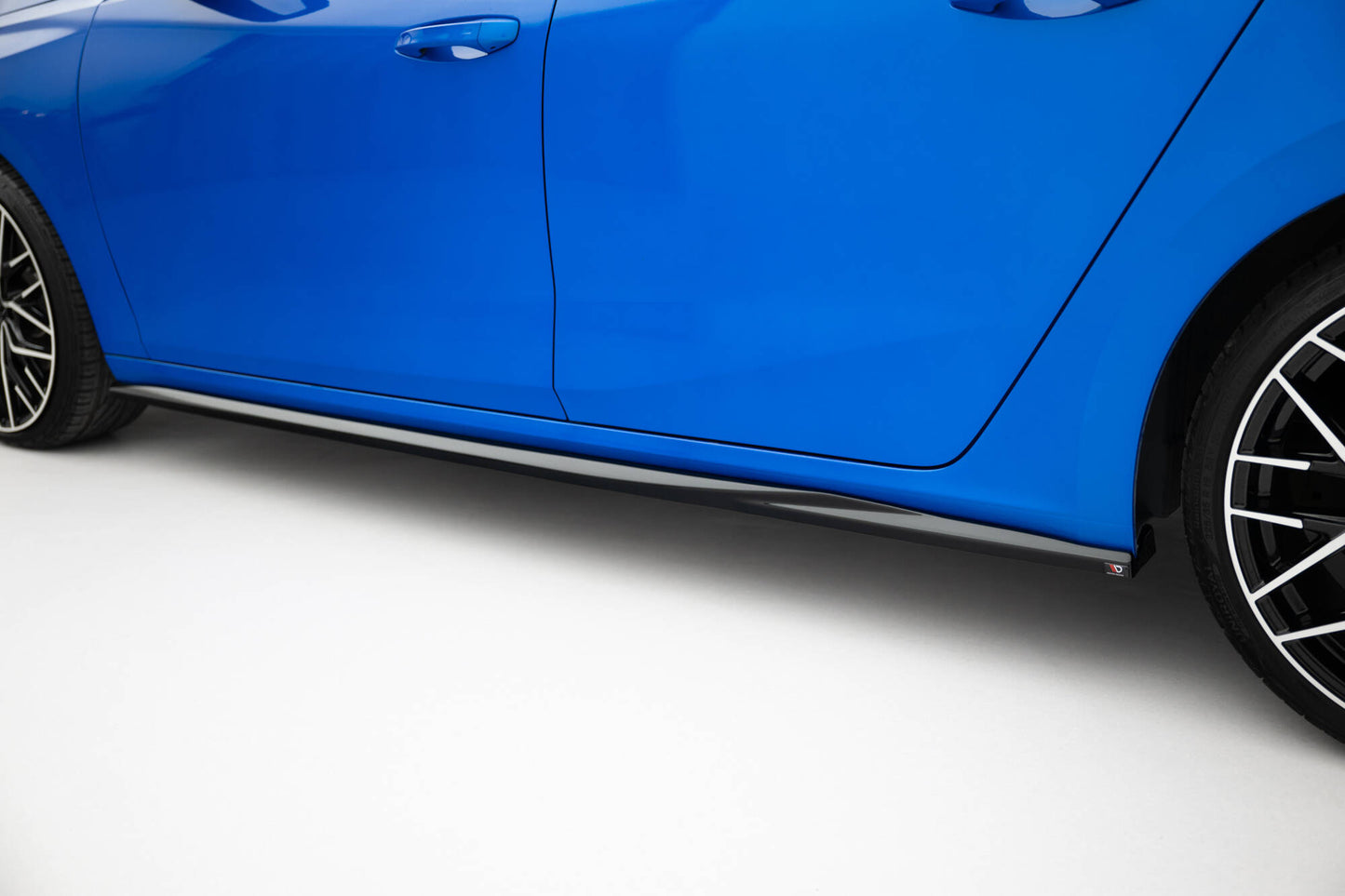 Sideskørter diffuser Opel Astra Sports Tourer L (MK5)