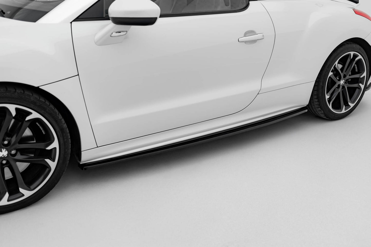 Sideskørter diffuser Peugeot RCZ Mk1 / Mk1 Facelift