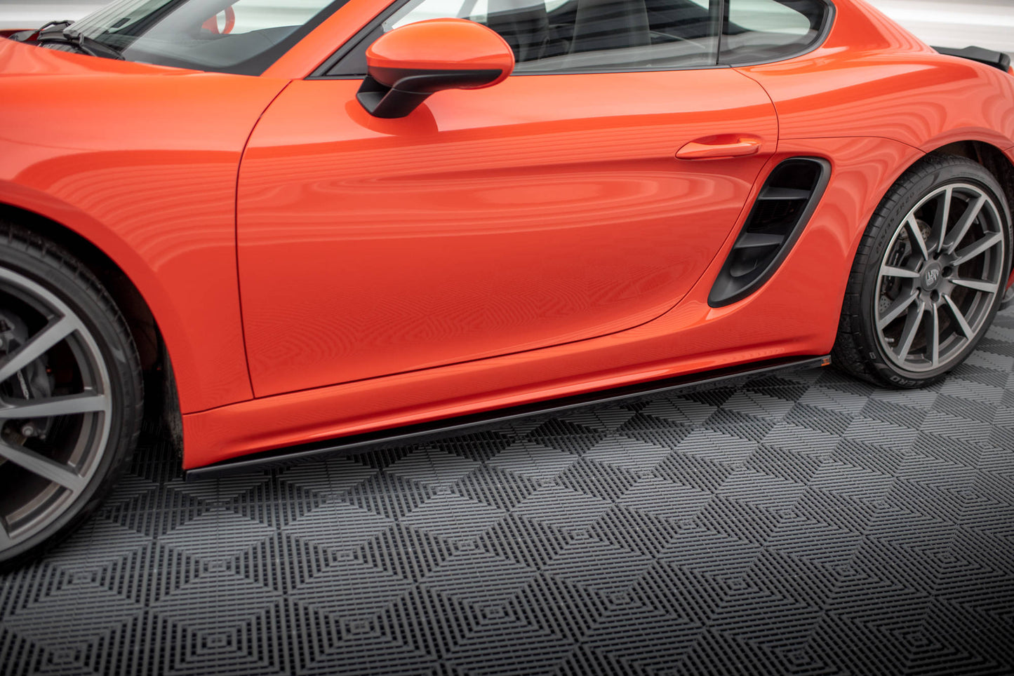 Sideskørter diffuser Porsche 718 Cayman 982c