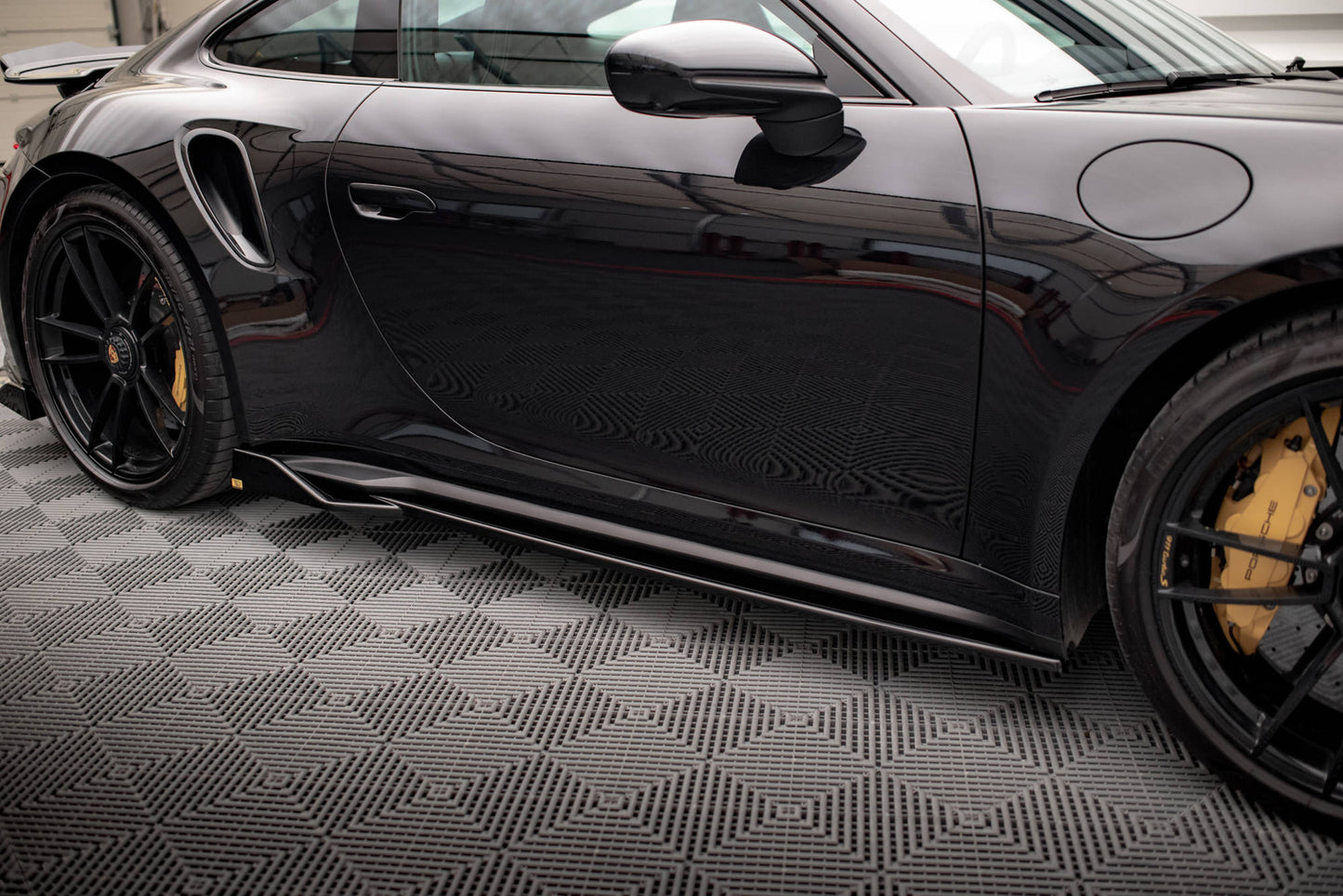 Sideskørter diffuser Porsche 911 Turbo S 992