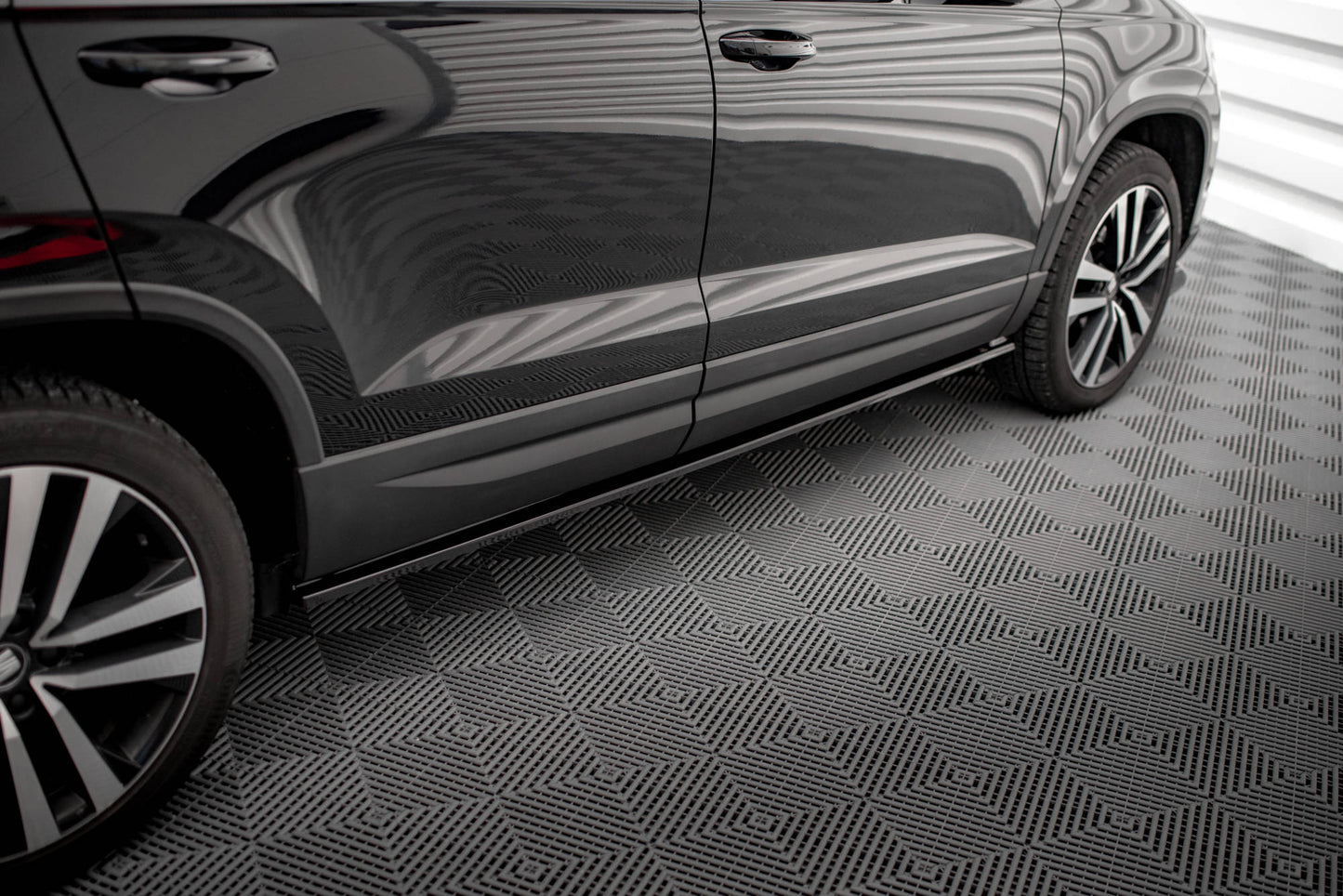 Sideskørter diffuser Seat Ateca Mk1