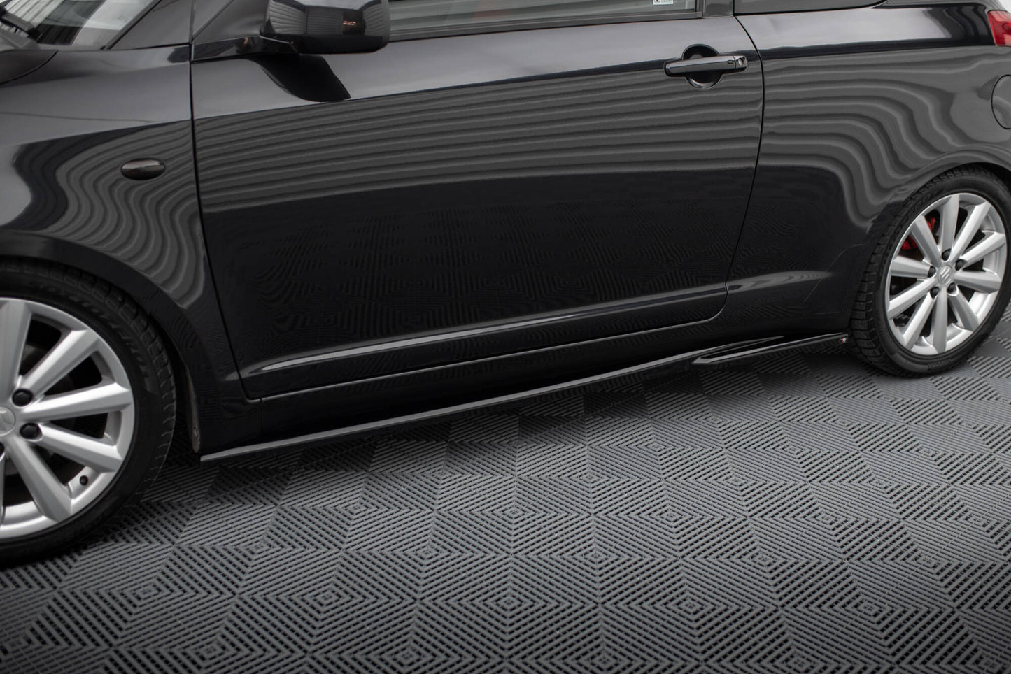 Sideskørter diffuser Suzuki Swift Sport Mk4
