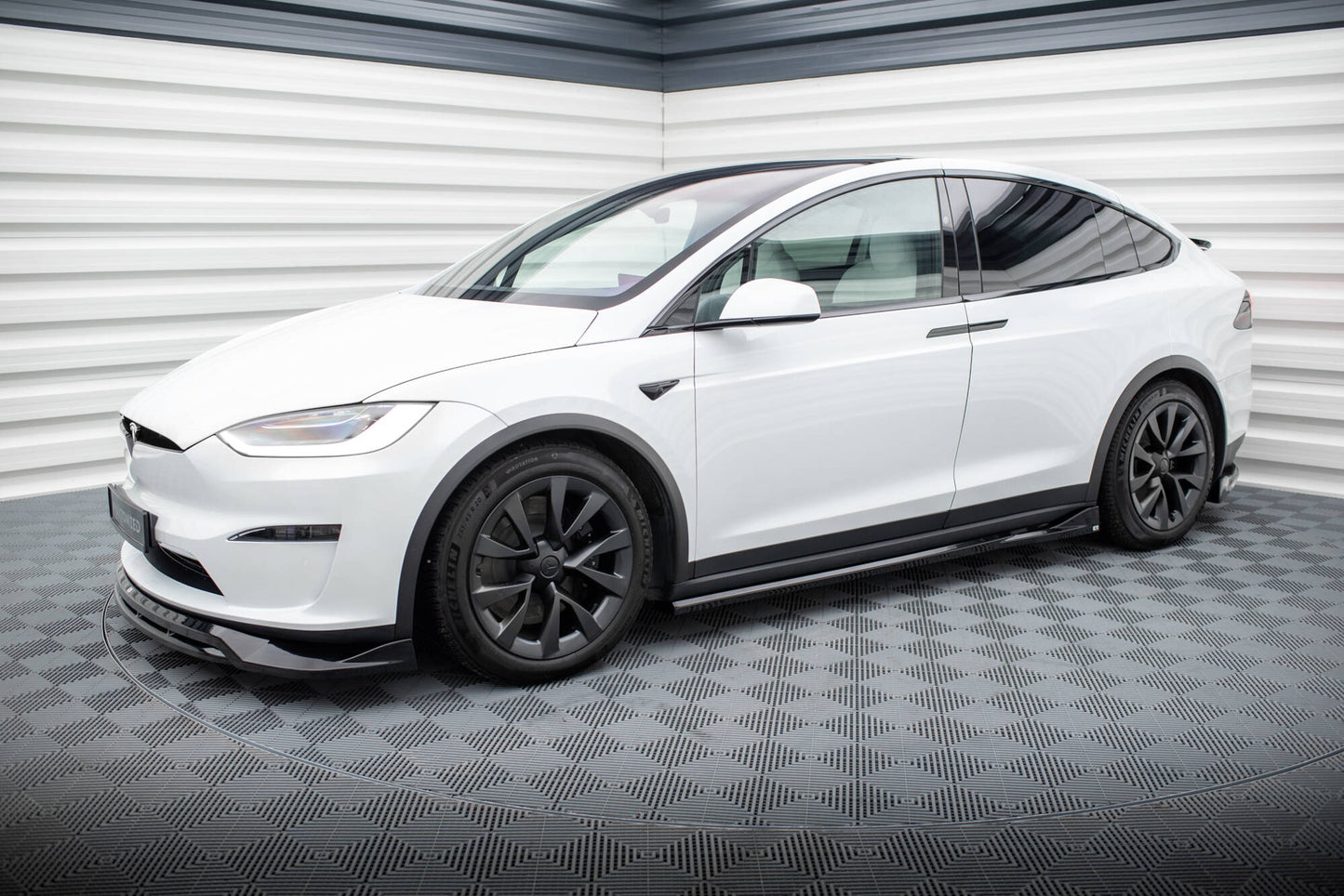 Sideskørter diffuser Tesla Model X Mk1 Facelift