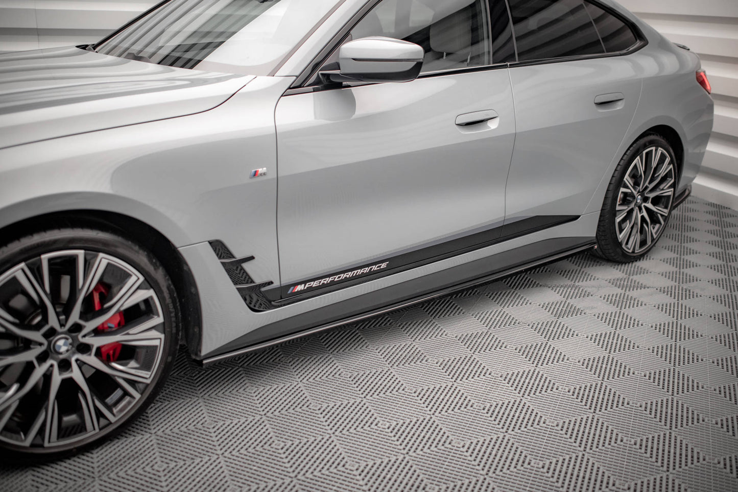 Sideskørter diffuser V.1 BMW 4 Gran Coupe M-Pack / M440i G26