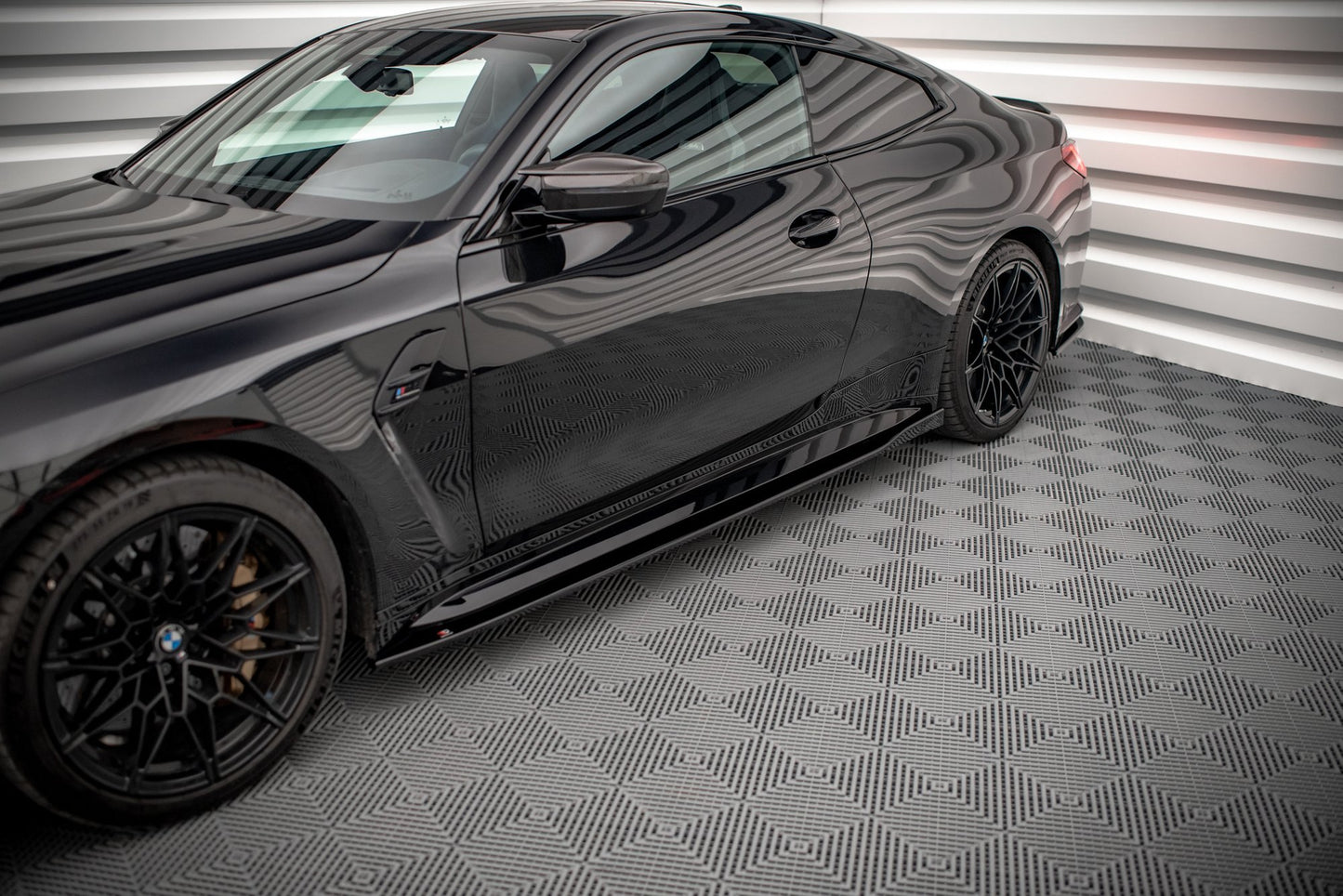 Sideskørter diffuser V.1 BMW M4 G82 / G82 Facelift