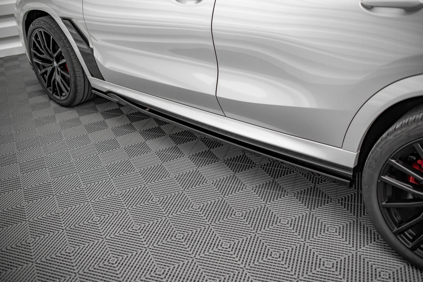 Sideskørter diffuser V.1 BMW X6 M F96 / X6 M-Pack G06