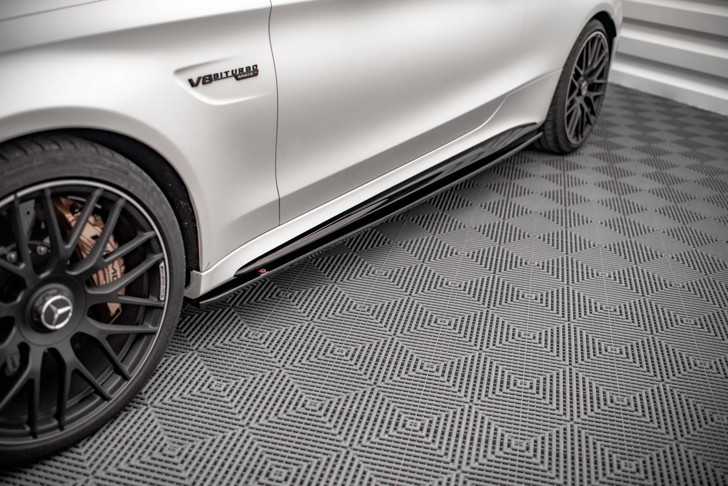 Sideskørter diffuser V.1 Mercedes-AMG C 63AMG Coupe C205 Facelift
