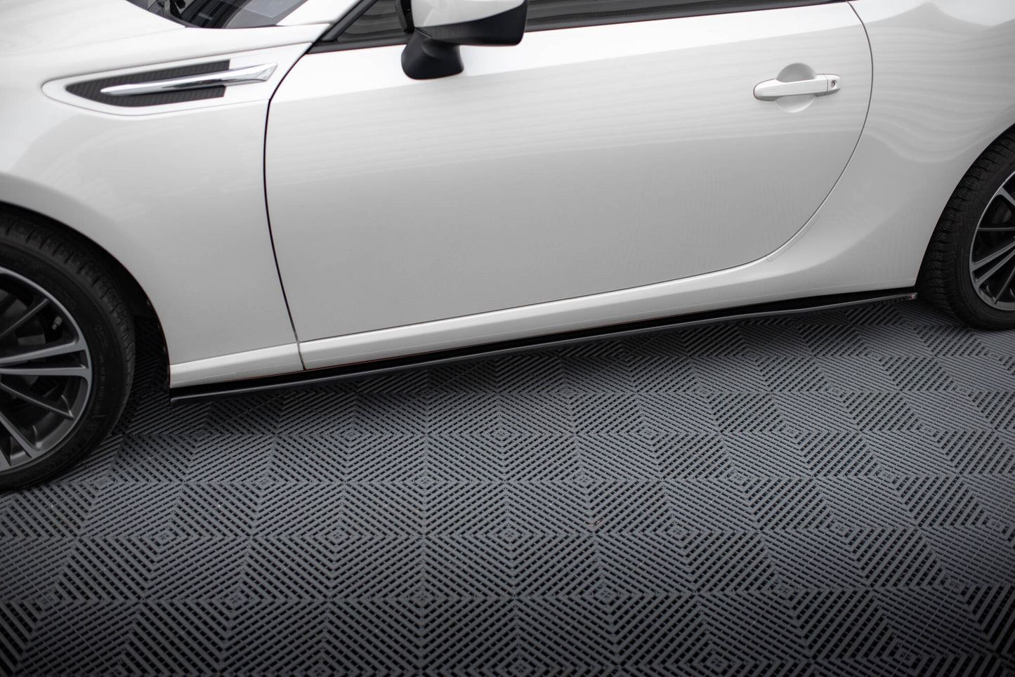 Sideskørter diffuser V.1 Subaru BRZ Mk1 / Mk1 Facelift / Toyota GT86 Facelift