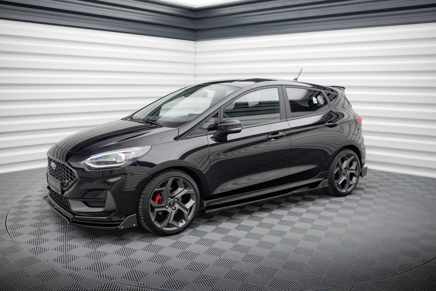 Sideskørter diffuser V.2 + Flaps Ford Fiesta ST / ST-Line