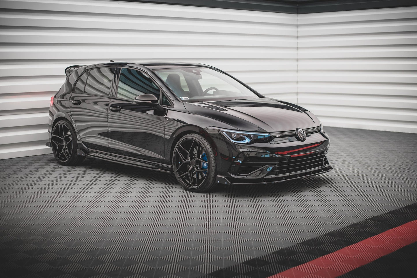 Sideskørter diffuser V.2 + Flaps Volkswagen Golf R Mk8