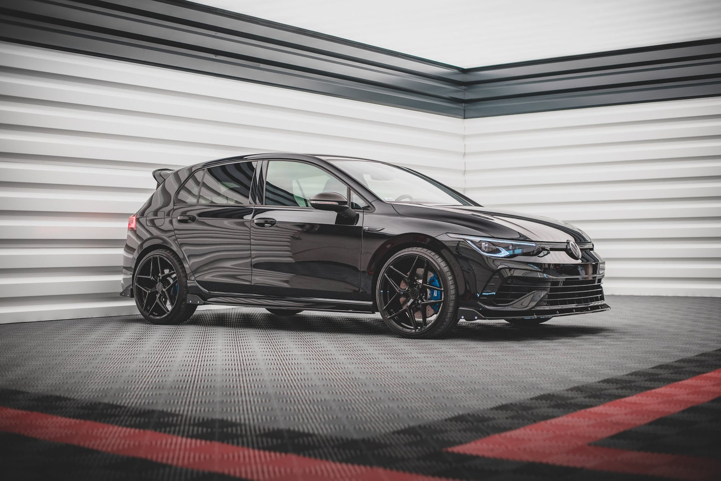 Sideskørter diffuser V.2 + Flaps Volkswagen Golf R Mk8