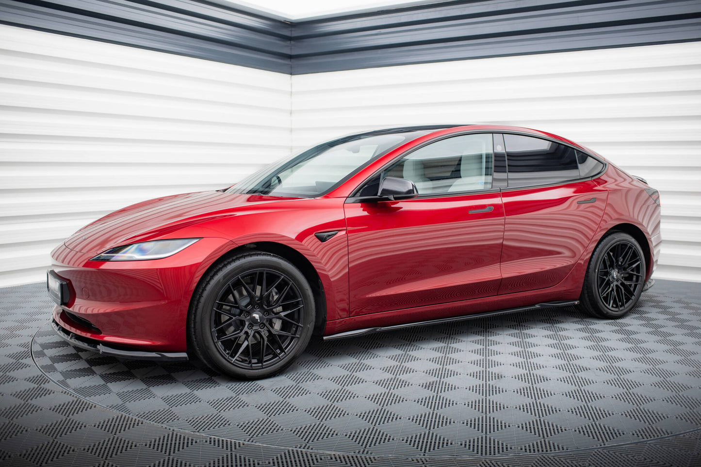 Sideskørter diffuser V.2 Tesla Model 3 Mk1 / Mk1 Facelift