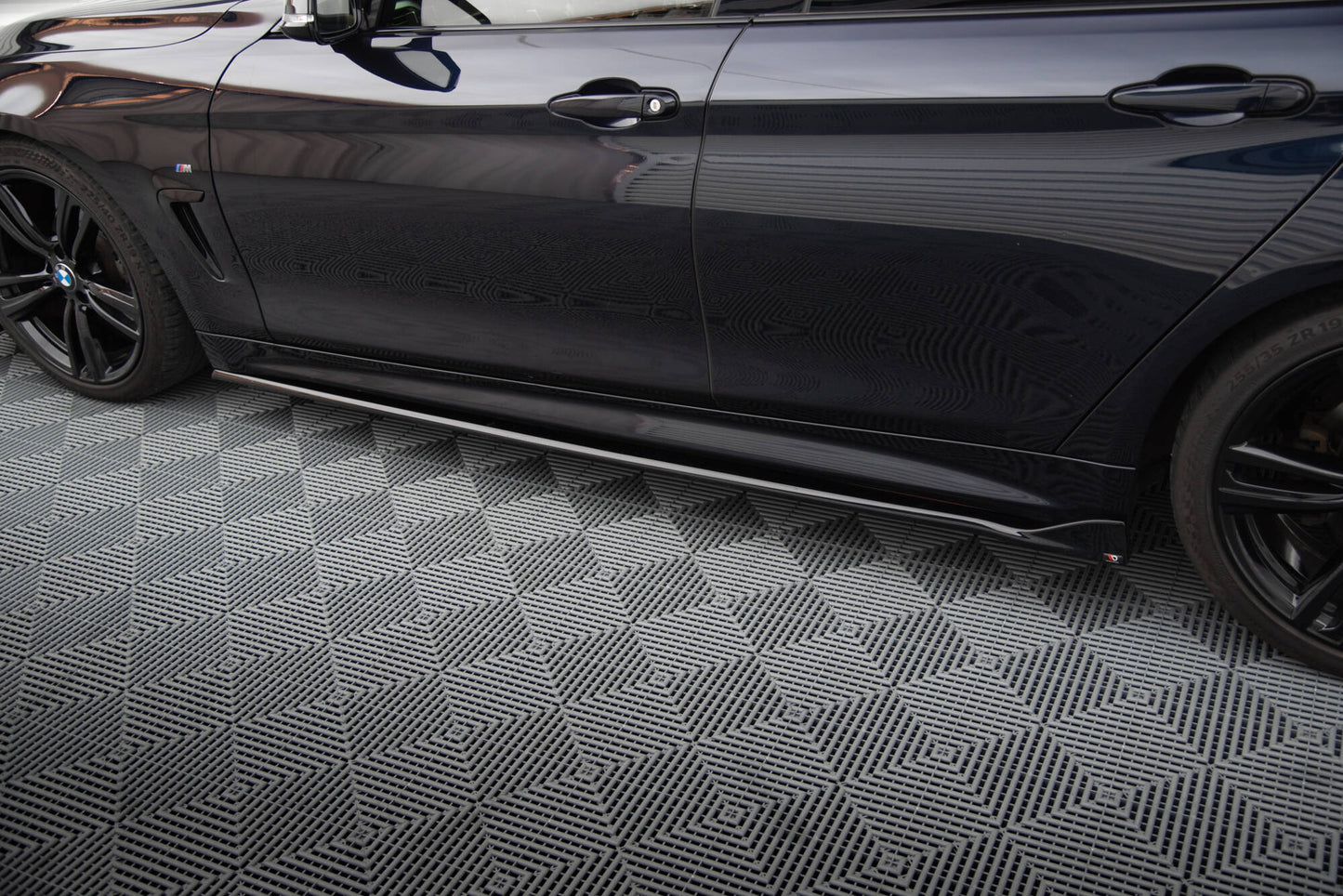 Sideskørter diffuser V.3 BMW 4 Coupe / Gran Coupe / Cabrio M-Pack F32 / F36 / F33