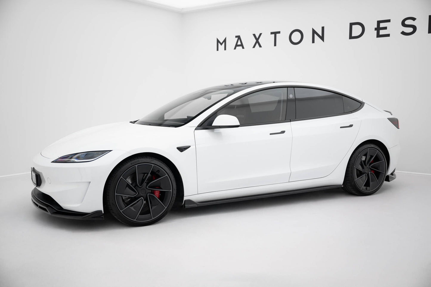 Sideskørter diffuser V.3 Tesla Model 3 Performance Mk1 Facelift