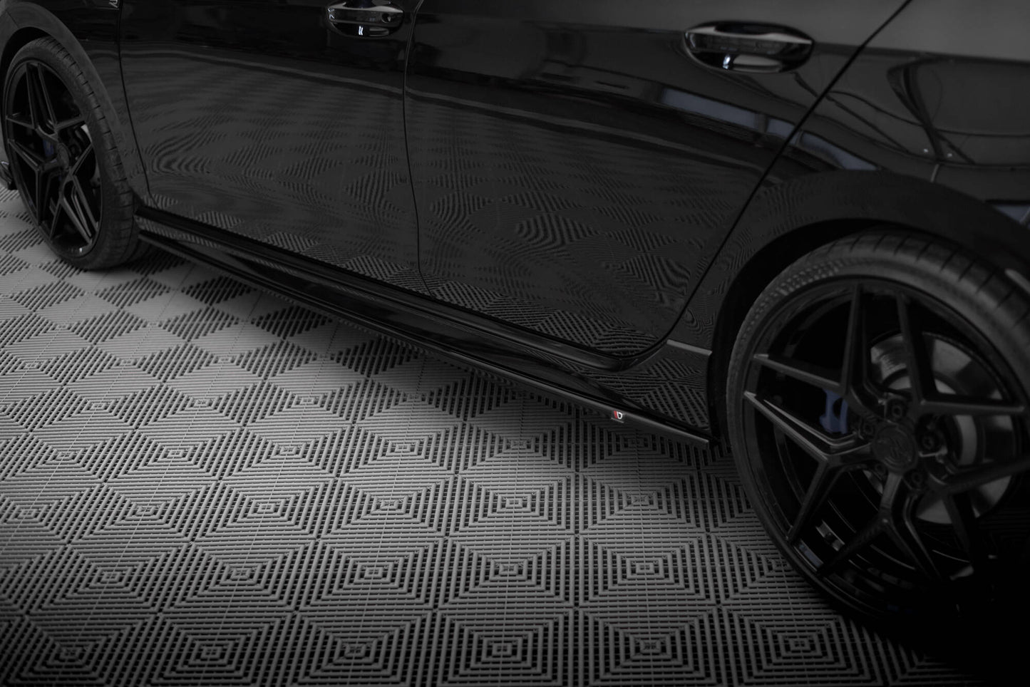 Sideskørter diffuser V.3 Volkswagen Golf R Mk8