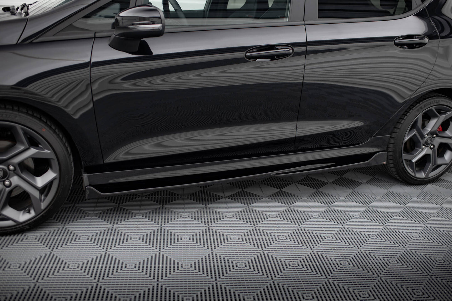 Sideskørter diffuser V.4 Ford Fiesta Mk8 ST / ST-Line