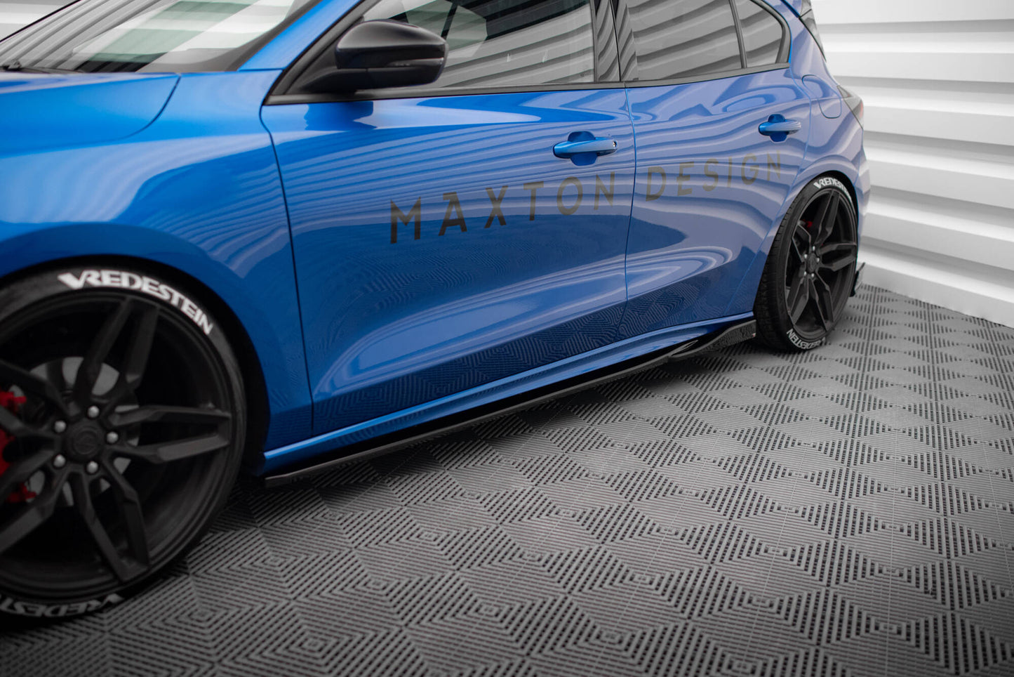 Sideskørter diffuser V.4 Ford Focus ST / ST-Line Mk4