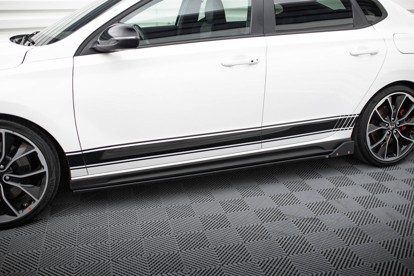Sideskørter diffuser V.5 + Flaps Hyundai I30 N Mk3 / Mk3 FL Hatchback/Fastback