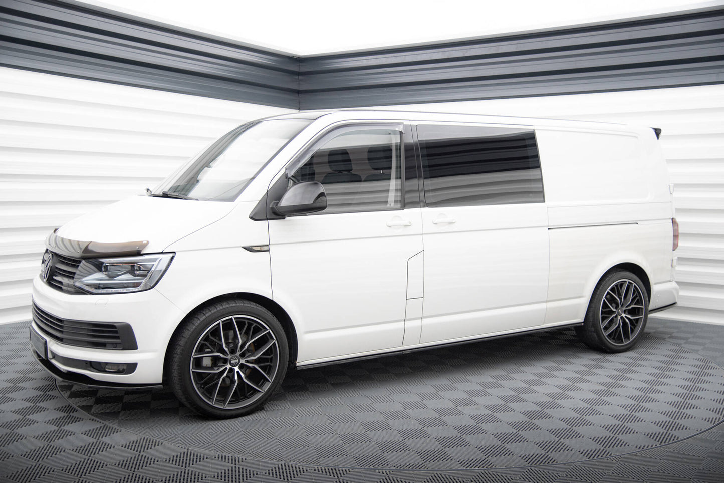 Sideskørter diffuser Volkswagen T6 Long Facelift