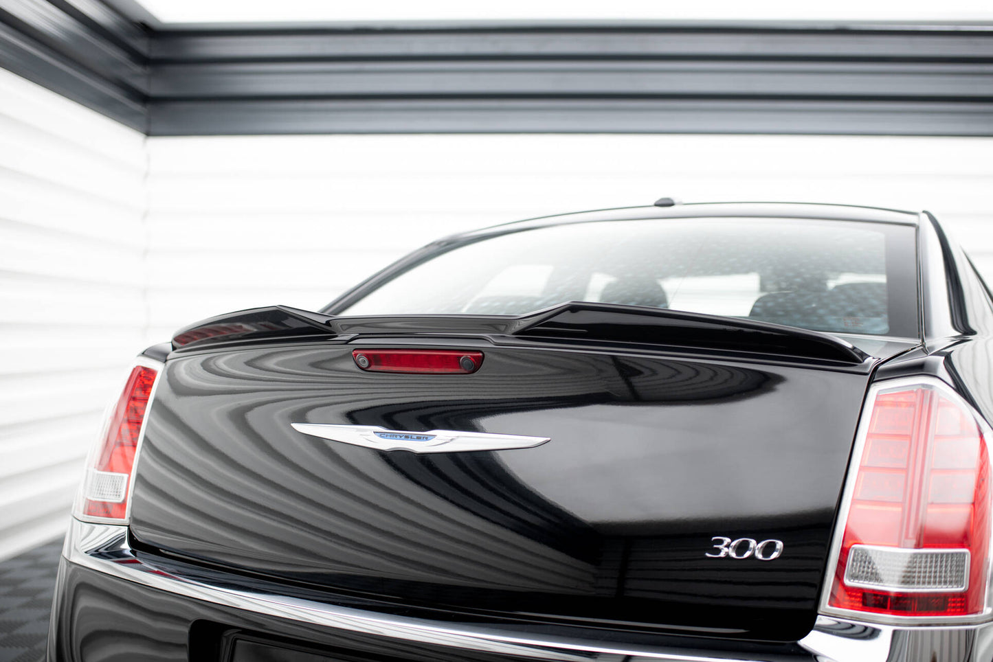 Spoiler cap 3D Chrysler 300 Mk2