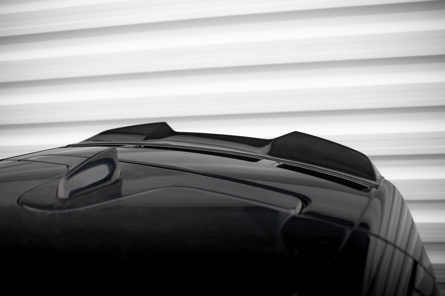 Spoiler cap 3D Land Rover Discovery HSE Mk5