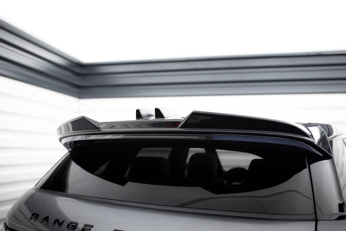 Spoiler cap 3D Land Rover Range Rover Evoque HSE Dynamic Mk1 Facelift