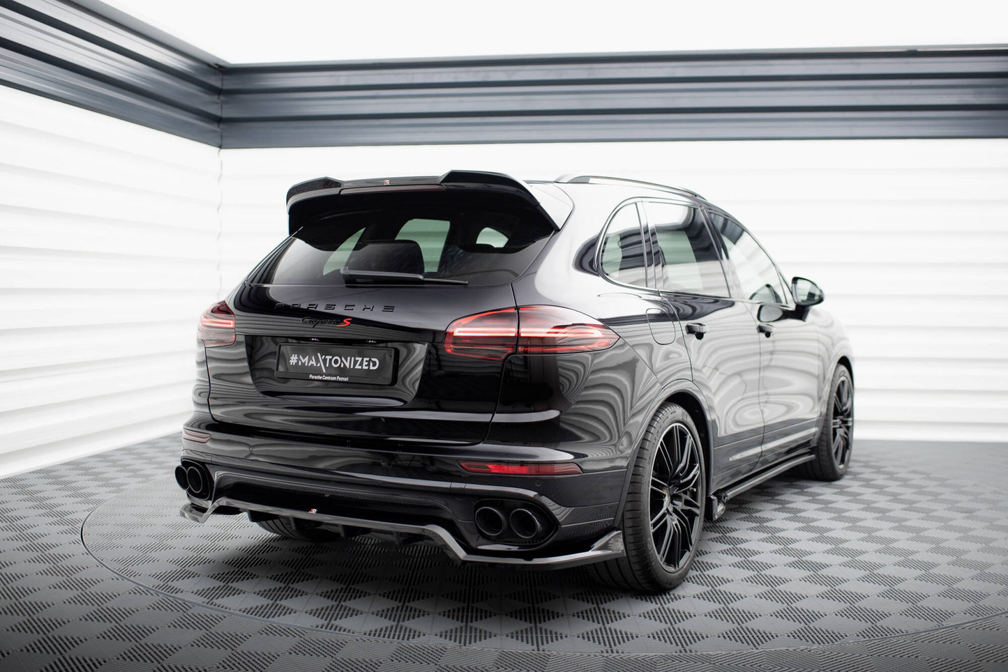 Spoiler cap 3D Porsche Cayenne Mk2 Facelift