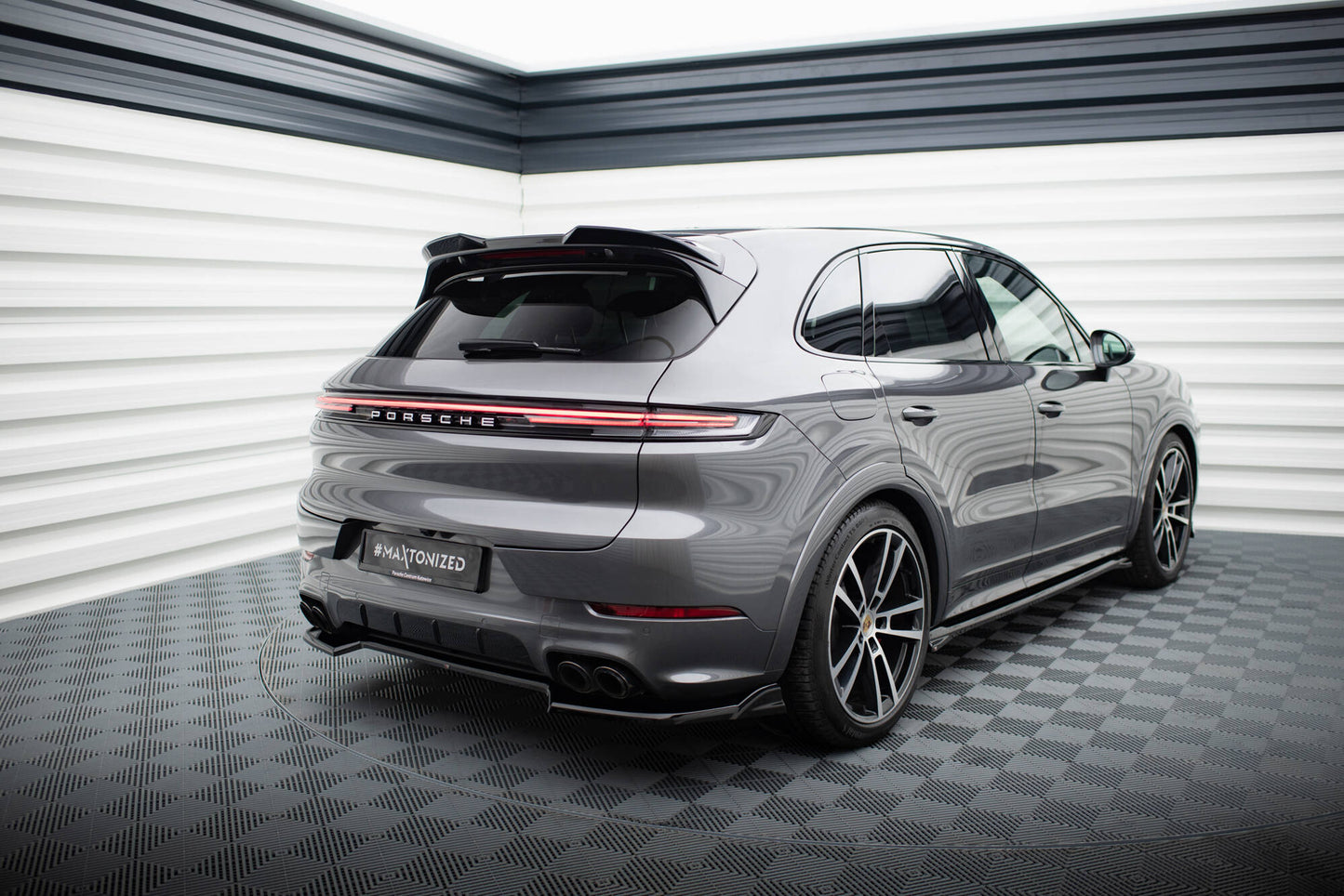 Spoiler cap 3D Porsche Cayenne SUV Mk3 Facelift