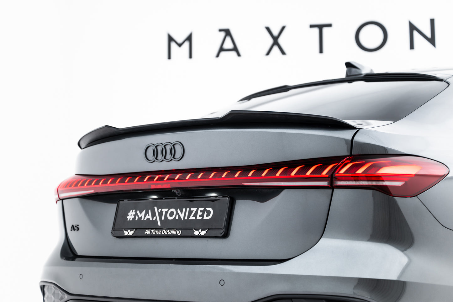 Spoiler cap Audi A5 S-Line Sedan B10