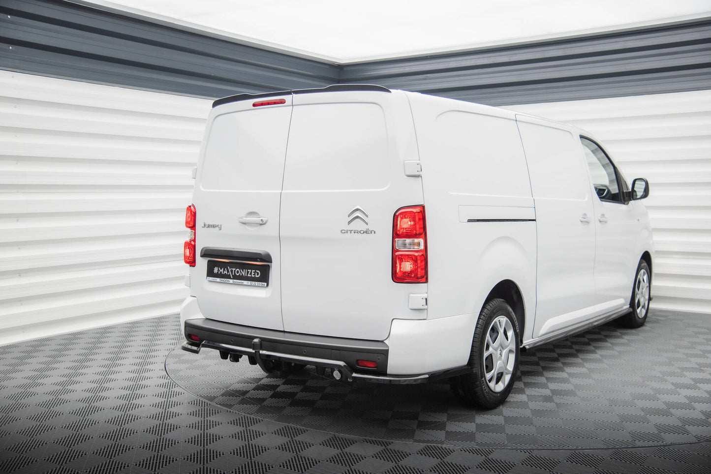 Spoiler cap Citroen Jumpy Mk3