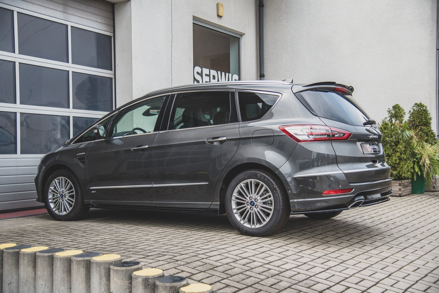 Spoiler cap Ford S-Max Mk2 Facelift