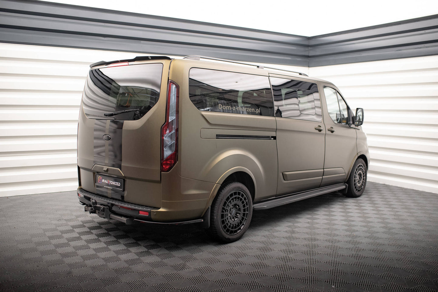 Spoiler cap Ford Tourneo Custom Mk1 Facelift