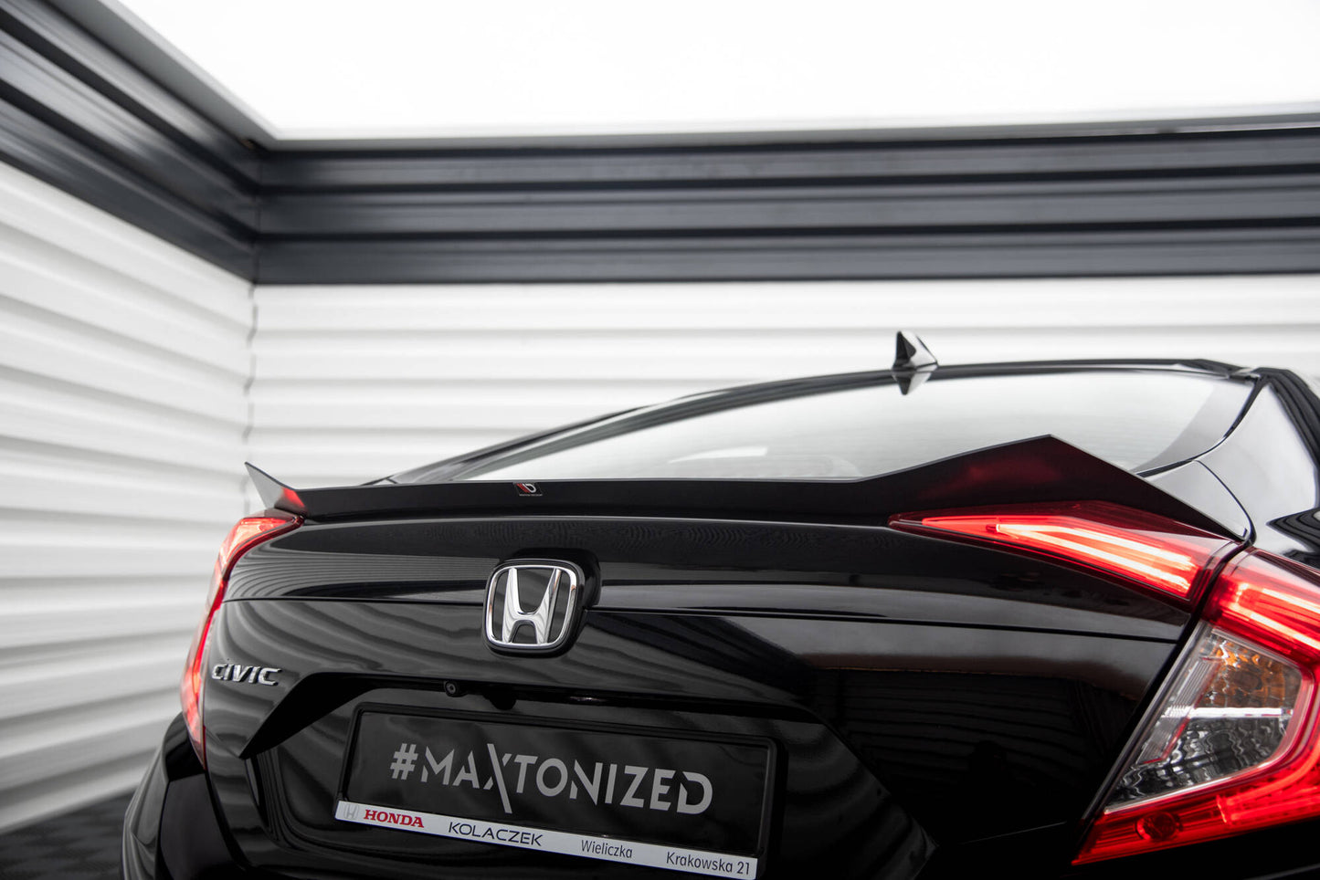 Spoiler cap Honda Civic Sedan Mk10 / Mk10 Facelift