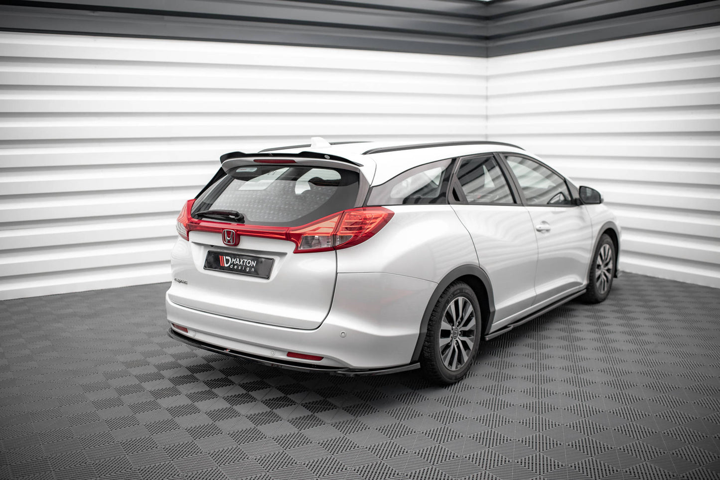 Spoiler cap Honda Civic Tourer Mk9