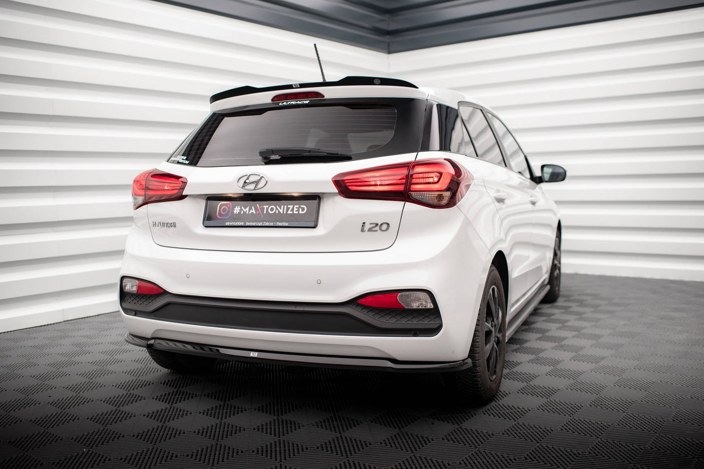 Spoiler cap Hyundai I20 Mk2 Facelift
