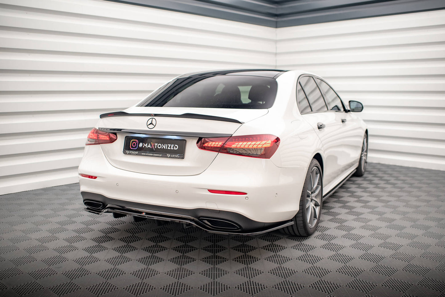 Spoiler cap Mercedes-Benz E Sedan AMG-Line W213 Facelift
