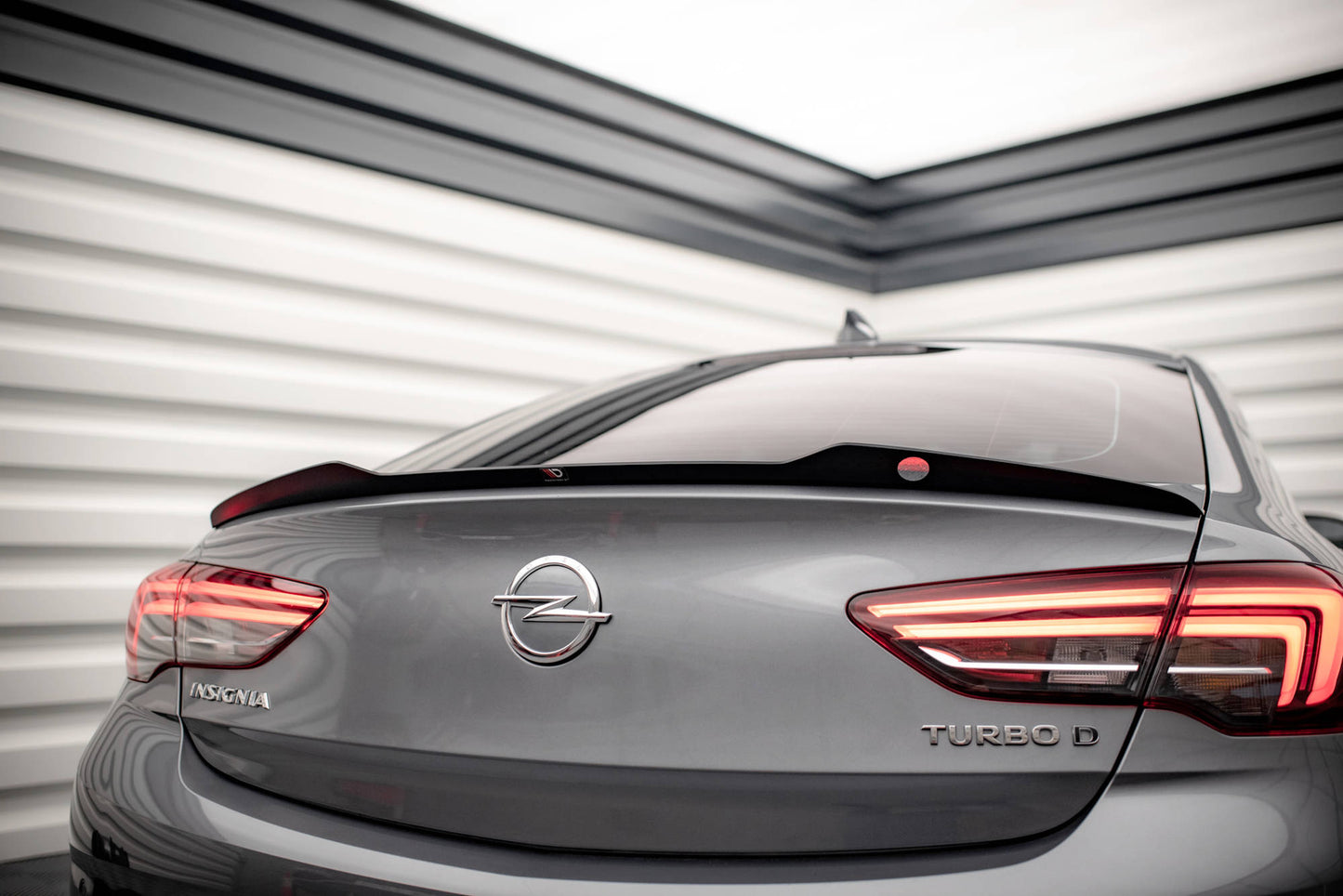 Spoiler cap Opel Insignia Mk2