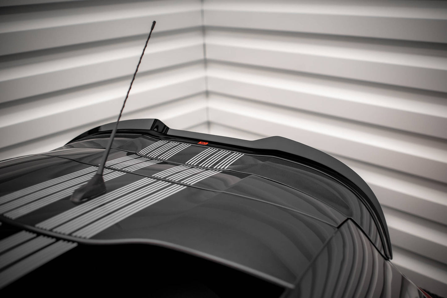Spoiler cap Peugeot 208 GTi Mk1