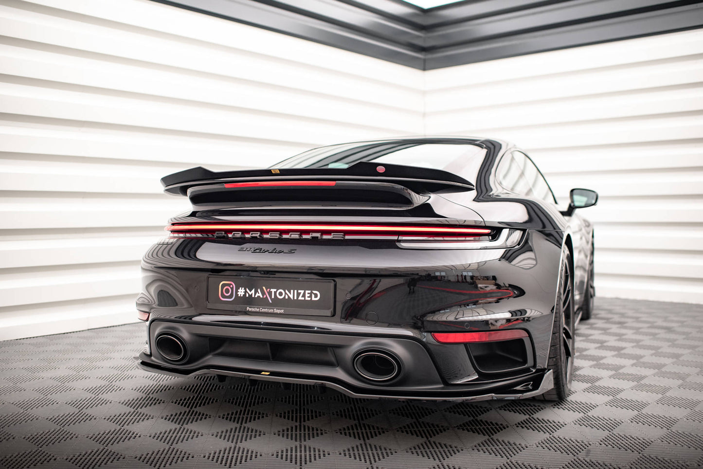 Spoiler cap Porsche Porsche 911 Turbo S 992