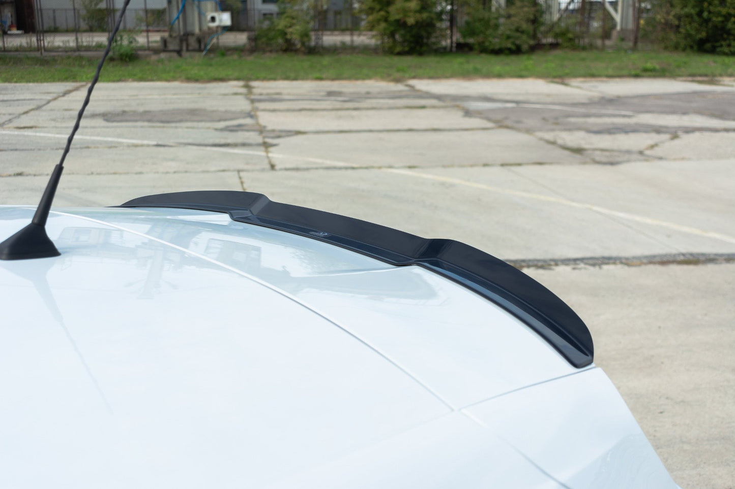 Spoiler cap Renault Megane IV RS