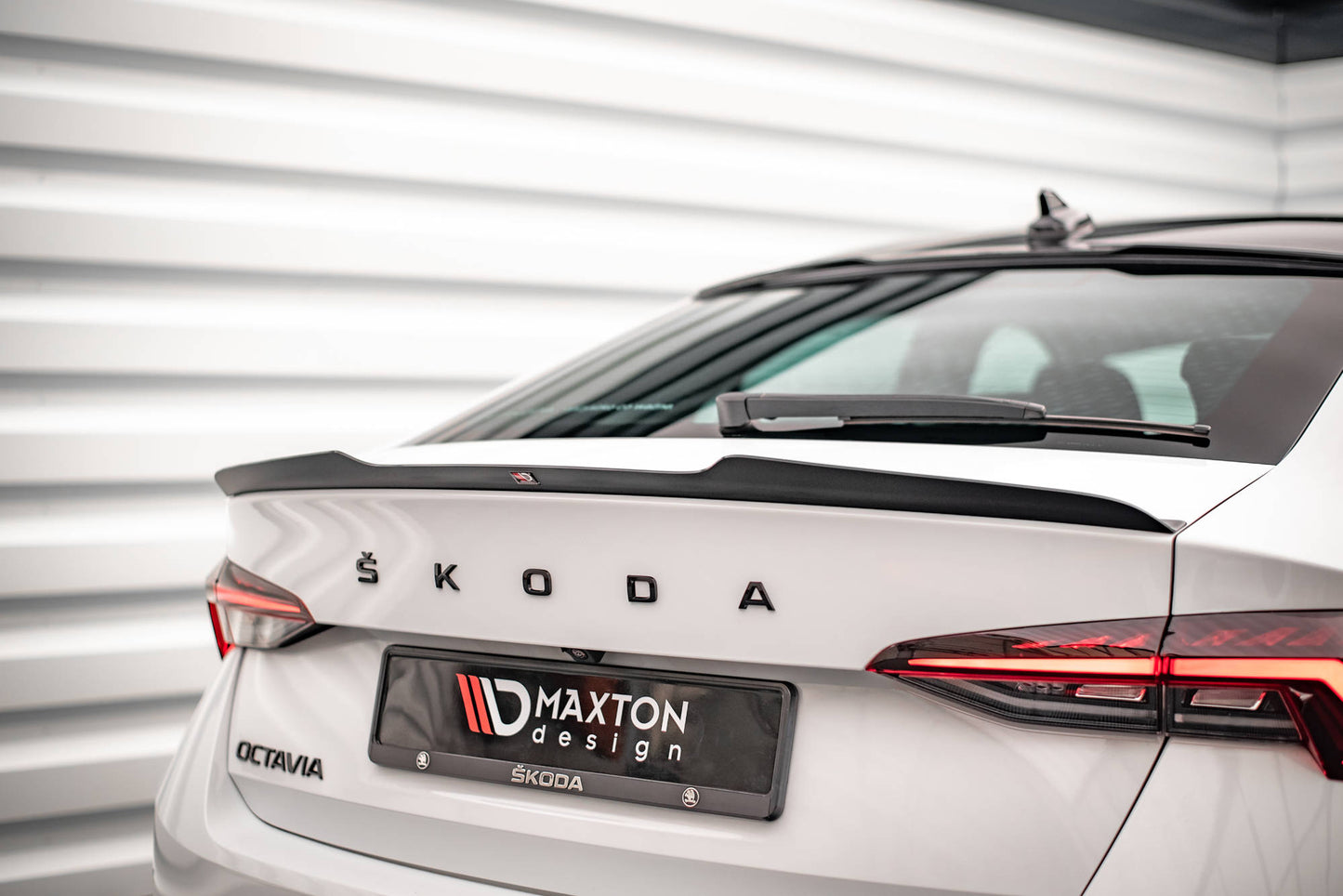 Spoiler cap Skoda Octavia Liftback Mk4