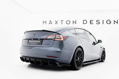 Spoiler cap Tesla Model 3